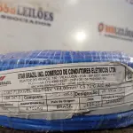 LOTE 160 - 01 ROLO DE CABO FLEXÍVEL 100M 1X4MM NA COR AZUL(NOVO). (NO ESTADO) ATENÇÃO! FAZER A VISITAÇÃO ANTES DE ARREMATAR, NÃO SABEMOS SE FUNCIONA. LEILÃO NÃO TEM GARANTIA E NEM DEVOLUÇÃO, SUJEITO A POSSÍVEIS AVARIAS VISÍVEIS/OCULTAS E/OU AUSÊNCIA DE COMPONENTES.