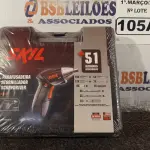 LOTE 105 - 01 PARAFUSADEIRA 220V SKIL +51 ACESSÓRIOS 4,8V. (NOVO) (NO ESTADO) ATENÇÃO! FAZER A VISITAÇÃO ANTES DE ARREMATAR, NÃO SABEMOS SE FUNCIONA. LEILÃO NÃO TEM GARANTIA E NEM DEVOLUÇÃO, SUJEITO A POSSÍVEIS AVARIAS VISÍVEIS/OCULTAS E/OU AUSÊNCIA DE COMPONENTES.
