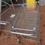 LOTE 578 - 02 CARRINHOS PARA TRANSPORTE DE ALIMENTOS. (NO ESTADO) ATENÇÃO! FAZER A VISITAÇÃO ANTES DE ARREMATAR, NÃO SABEMOS SE FUNCIONA. LEILÃO NÃO TEM GARANTIA E NEM DEVOLUÇÃO, SUJEITO A POSSÍVEIS AVARIAS VISÍVEIS/OCULTAS E/OU AUSÊNCIA DE COMPONENTES.