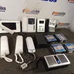 LOTE 018 - 01 LOTE COM VÁRIOS INTERFONES MARCAS E MODELOS DIVERSOS. (NO ESTADO) ATENÇÃO! FAZER A VISITAÇÃO ANTES DE ARREMATAR, NÃO SABEMOS SE FUNCIONA. LEILÃO NÃO TEM GARANTIA E NEM DEVOLUÇÃO, SUJEITO A POSSÍVEIS AVARIAS VISÍVEIS/OCULTAS E/OU AUSÊNCIA DE COMPONENTES.