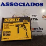 LOTE 125 - 01 FURADEIRA DE IMPACTO 710W DE ½”(13MM) MODELO DWD502 MARCA DEWALT. (NOVO) (NO ESTADO) ATENÇÃO! FAZER A VISITAÇÃO ANTES DE ARREMATAR, NÃO SABEMOS SE FUNCIONA. LEILÃO NÃO TEM GARANTIA E NEM DEVOLUÇÃO, SUJEITO A POSSÍVEIS AVARIAS VISÍVEIS/OCULTAS E/OU AUSÊNCIA DE COMPONENTES.