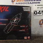 LOTE 045 - 01 PARAFUSADEIRA SKIL 3.6V BRCH 220V. (NOVO) (NO ESTADO) ATENÇÃO! FAZER A VISITAÇÃO ANTES DE ARREMATAR, NÃO SABEMOS SE FUNCIONA. LEILÃO NÃO TEM GARANTIA E NEM DEVOLUÇÃO, SUJEITO A POSSÍVEIS AVARIAS VISÍVEIS/OCULTAS E/OU AUSÊNCIA DE COMPONENTES.