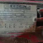 LOTE 534 - 01 MOTOR ELÉTRICO. (NO ESTADO) ATENÇÃO! FAZER A VISITAÇÃO ANTES DE ARREMATAR, NÃO SABEMOS SE FUNCIONA. LEILÃO NÃO TEM GARANTIA E NEM DEVOLUÇÃO, SUJEITO A POSSÍVEIS AVARIAS VISÍVEIS/OCULTAS E/OU AUSÊNCIA DE COMPONENTES.