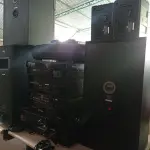 LOTE 152 - 01 CONJUNTO DE SOM MARCA KENWOOD. (NO ESTADO) ATENÇÃO! FAZER A VISITAÇÃO ANTES DE ARREMATAR, NÃO SABEMOS SE FUNCIONA. LEILÃO NÃO TEM GARANTIA E NEM DEVOLUÇÃO, SUJEITO A POSSÍVEIS AVARIAS VISÍVEIS/OCULTAS E/OU AUSÊNCIA DE COMPONENTES.