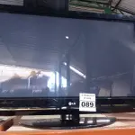 LOTE 089 - 01 TV LG 42” POL PARA RETIRADA DE PEÇAS. (NO ESTADO) ATENÇÃO! FAZER A VISITAÇÃO ANTES DE ARREMATAR, NÃO SABEMOS SE FUNCIONA. LEILÃO NÃO TEM GARANTIA E NEM DEVOLUÇÃO, SUJEITO A POSSÍVEIS AVARIAS VISÍVEIS/OCULTAS E/OU AUSÊNCIA DE COMPONENTES.