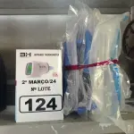 LOTE 124 - 10 MÁSCARAS DE PROTEÇÃO E 05 TERMÔMETROS DIGITAIS. (NO ESTADO) ATENÇÃO! FAZER A VISITAÇÃO ANTES DE ARREMATAR, NÃO SABEMOS SE FUNCIONA. LEILÃO NÃO TEM GARANTIA E NEM DEVOLUÇÃO, SUJEITO A POSSÍVEIS AVARIAS VISÍVEIS/OCULTAS E/OU AUSÊNCIA DE COMPONENTES.