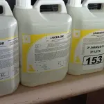 LOTE 153 - 20 LITROS DE DESINFETANTE HOSPITALAR PARA SUPERFÍCIES FIXAS E ARTIGOS NÃO CRÍTICOS. (NO ESTADO) ATENÇÃO! FAZER A VISITAÇÃO ANTES DE ARREMATAR, NÃO SABEMOS SE FUNCIONA. LEILÃO NÃO TEM GARANTIA E NEM DEVOLUÇÃO, SUJEITO A POSSÍVEIS AVARIAS VISÍVEIS/OCULTAS E/OU AUSÊNCIA DE COMPONENTES.