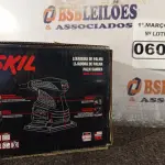 LOTE 060 - 01 LIXADEIRA ORBITAL DE PALMA 7232 200W-1/4 DE LIXA 220V MARCA SKIL. (NOVO) (NO ESTADO) ATENÇÃO! FAZER A VISITAÇÃO ANTES DE ARREMATAR, NÃO SABEMOS SE FUNCIONA. LEILÃO NÃO TEM GARANTIA E NEM DEVOLUÇÃO, SUJEITO A POSSÍVEIS AVARIAS VISÍVEIS/OCULTAS E/OU AUSÊNCIA DE COMPONENTES.