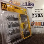 LOTE 135 - 01 KIT 37 PEÇAS PARA PARAFUSADEIRA COM ESTOJO MARCA DEWALT. (NOVO) (NO ESTADO) ATENÇÃO! FAZER A VISITAÇÃO ANTES DE ARREMATAR, NÃO SABEMOS SE FUNCIONA. LEILÃO NÃO TEM GARANTIA E NEM DEVOLUÇÃO, SUJEITO A POSSÍVEIS AVARIAS VISÍVEIS/OCULTAS E/OU AUSÊNCIA DE COMPONENTES.