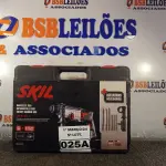 LOTE 025 - 01 MARTELETE SKIL 750W-2,1 J 1859 220V. (NOVO) (NO ESTADO) ATENÇÃO! FAZER A VISITAÇÃO ANTES DE ARREMATAR, NÃO SABEMOS SE FUNCIONA. LEILÃO NÃO TEM GARANTIA E NEM DEVOLUÇÃO, SUJEITO A POSSÍVEIS AVARIAS VISÍVEIS/OCULTAS E/OU AUSÊNCIA DE COMPONENTES.