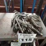 LOTE 115 - 12 GANCHOS EM AÇO INOX. (NO ESTADO) ATENÇÃO! FAZER A VISITAÇÃO ANTES DE ARREMATAR, NÃO SABEMOS SE FUNCIONA. LEILÃO NÃO TEM GARANTIA E NEM DEVOLUÇÃO, SUJEITO A POSSÍVEIS AVARIAS VISÍVEIS/OCULTAS E/OU AUSÊNCIA DE COMPONENTES.