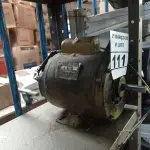 LOTE 111 - 01 MOTOR ELÉTRICO. (NO ESTADO) ATENÇÃO! FAZER A VISITAÇÃO ANTES DE ARREMATAR, NÃO SABEMOS SE FUNCIONA. LEILÃO NÃO TEM GARANTIA E NEM DEVOLUÇÃO, SUJEITO A POSSÍVEIS AVARIAS VISÍVEIS/OCULTAS E/OU AUSÊNCIA DE COMPONENTES.
