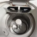 LOTE 132 - 01 LAVADORA DE ROUPAS MARCA BRASTEMP 11KG 220V. (NO ESTADO) ATENÇÃO! FAZER A VISITAÇÃO ANTES DE ARREMATAR, NÃO SABEMOS SE FUNCIONA. LEILÃO NÃO TEM GARANTIA E NEM DEVOLUÇÃO, SUJEITO A POSSÍVEIS AVARIAS VISÍVEIS/OCULTAS E/OU AUSÊNCIA DE COMPONENTES.