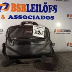 LOTE 028 - 01 NOTEBOOK HP COREI3 COM BOLSA. (NO ESTADO) ATENÇÃO! FAZER A VISITAÇÃO ANTES DE ARREMATAR, NÃO SABEMOS SE FUNCIONA. LEILÃO NÃO TEM GARANTIA E NEM DEVOLUÇÃO, SUJEITO A POSSÍVEIS AVARIAS VISÍVEIS/OCULTAS E/OU AUSÊNCIA DE COMPONENTES.