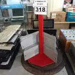 LOTE 318 - 01 TOTEM PARA SENHA, VÁRIOS DISCOS DE CORTE, VÁRIAS CANTONEIRAS DE FERRO E 02 LUMINÁRIAS DE LED. (NO ESTADO) ATENÇÃO! FAZER A VISITAÇÃO ANTES DE ARREMATAR, NÃO SABEMOS SE FUNCIONA. LEILÃO NÃO TEM GARANTIA E NEM DEVOLUÇÃO, SUJEITO A POSSÍVEIS AVARIAS VISÍVEIS/OCULTAS E/OU AUSÊNCIA DE COMPONENTES.