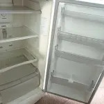 LOTE 310 - 01 GELADEIRA MARCA BRASTEMP 220V. (NO ESTADO) ATENÇÃO! FAZER A VISITAÇÃO ANTES DE ARREMATAR, NÃO SABEMOS SE FUNCIONA. LEILÃO NÃO TEM GARANTIA E NEM DEVOLUÇÃO, SUJEITO A POSSÍVEIS AVARIAS VISÍVEIS/OCULTAS E/OU AUSÊNCIA DE COMPONENTES.