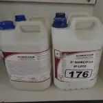 LOTE 176 - 20 LITROS DE CLOROCLEAN. (NO ESTADO) ATENÇÃO! FAZER A VISITAÇÃO ANTES DE ARREMATAR, NÃO SABEMOS SE FUNCIONA. LEILÃO NÃO TEM GARANTIA E NEM DEVOLUÇÃO, SUJEITO A POSSÍVEIS AVARIAS VISÍVEIS/OCULTAS E/OU AUSÊNCIA DE COMPONENTES.