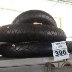 LOTE 396 - 03 PNEUS DE MOTO. (NO ESTADO) ATENÇÃO! FAZER A VISITAÇÃO ANTES DE ARREMATAR, NÃO SABEMOS SE FUNCIONA. LEILÃO NÃO TEM GARANTIA E NEM DEVOLUÇÃO, SUJEITO A POSSÍVEIS AVARIAS VISÍVEIS/OCULTAS E/OU AUSÊNCIA DE COMPONENTES.