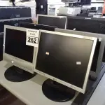 LOTE 262 - 06 MONITORES MARCAS E MODELOS DIVERSOS PARA RETIRADA DE PEÇAS. (NO ESTADO) ATENÇÃO! FAZER A VISITAÇÃO ANTES DE ARREMATAR, NÃO SABEMOS SE FUNCIONA. LEILÃO NÃO TEM GARANTIA E NEM DEVOLUÇÃO, SUJEITO A POSSÍVEIS AVARIAS VISÍVEIS/OCULTAS E/OU AUSÊNCIA DE COMPONENTES.