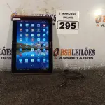 LOTE 295 - 01 TABLET SAMSUNG TAB2 TELA 10.1” COM CABO. (NO ESTADO) ATENÇÃO! FAZER A VISITAÇÃO ANTES DE ARREMATAR, NÃO SABEMOS SE FUNCIONA. LEILÃO NÃO TEM GARANTIA E NEM DEVOLUÇÃO, SUJEITO A POSSÍVEIS AVARIAS VISÍVEIS/OCULTAS E/OU AUSÊNCIA DE COMPONENTES.