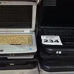 LOTE 234 - 02 NOTEBOOK’S E VÁRIAS BASES DE REFRIGERAÇÃO PARA NOTEBOOK. (NO ESTADO) ATENÇÃO! FAZER A VISITAÇÃO ANTES DE ARREMATAR, NÃO SABEMOS SE FUNCIONA. LEILÃO NÃO TEM GARANTIA E NEM DEVOLUÇÃO, SUJEITO A POSSÍVEIS AVARIAS VISÍVEIS/OCULTAS E/OU AUSÊNCIA DE COMPONENTES.
