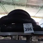 LOTE 396 - 03 PNEUS DE MOTO. (NO ESTADO) ATENÇÃO! FAZER A VISITAÇÃO ANTES DE ARREMATAR, NÃO SABEMOS SE FUNCIONA. LEILÃO NÃO TEM GARANTIA E NEM DEVOLUÇÃO, SUJEITO A POSSÍVEIS AVARIAS VISÍVEIS/OCULTAS E/OU AUSÊNCIA DE COMPONENTES.