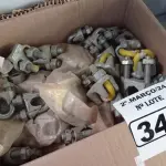 LOTE 343 - 01 LOTE COM VÁRIOS CLIPS PARA CABO DE AÇO. (NO ESTADO) ATENÇÃO! FAZER A VISITAÇÃO ANTES DE ARREMATAR, NÃO SABEMOS SE FUNCIONA. LEILÃO NÃO TEM GARANTIA E NEM DEVOLUÇÃO, SUJEITO A POSSÍVEIS AVARIAS VISÍVEIS/OCULTAS E/OU AUSÊNCIA DE COMPONENTES.