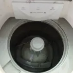 LOTE 490 - 01 MÁQUINA DE LAVAR ROUPAS MARCA BRASTEMP 11KG 220V. (NO ESTADO) ATENÇÃO! FAZER A VISITAÇÃO ANTES DE ARREMATAR, NÃO SABEMOS SE FUNCIONA. LEILÃO NÃO TEM GARANTIA E NEM DEVOLUÇÃO, SUJEITO A POSSÍVEIS AVARIAS VISÍVEIS/OCULTAS E/OU AUSÊNCIA DE COMPONENTES.