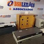 LOTE 390 - 01 MODULO DE TIRISTORES, 02 SWITCHES, 01 ROTEADOR CISCO, 01 SCANNER E 01 GERADOR DE ÁUDIO. (NO ESTADO) ATENÇÃO! FAZER A VISITAÇÃO ANTES DE ARREMATAR, NÃO SABEMOS SE FUNCIONA. LEILÃO NÃO TEM GARANTIA E NEM DEVOLUÇÃO, SUJEITO A POSSÍVEIS AVARIAS VISÍVEIS/OCULTAS E/OU AUSÊNCIA DE COMPONENTES.