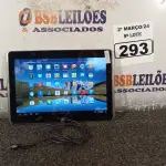 LOTE 293 - 01 TABLET SAMSUNG TAB2 TELA 10.1” COM CABO. (NO ESTADO) ATENÇÃO! FAZER A VISITAÇÃO ANTES DE ARREMATAR, NÃO SABEMOS SE FUNCIONA. LEILÃO NÃO TEM GARANTIA E NEM DEVOLUÇÃO, SUJEITO A POSSÍVEIS AVARIAS VISÍVEIS/OCULTAS E/OU AUSÊNCIA DE COMPONENTES.