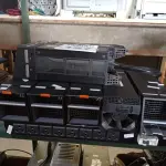 LOTE 127 - 03 RÉGUAS ELÉTRICAS PARA RACK E 07 VENTOINHAS PARA SERVIDOR. (NO ESTADO) ATENÇÃO! FAZER A VISITAÇÃO ANTES DE ARREMATAR, NÃO SABEMOS SE FUNCIONA. LEILÃO NÃO TEM GARANTIA E NEM DEVOLUÇÃO, SUJEITO A POSSÍVEIS AVARIAS VISÍVEIS/OCULTAS E/OU AUSÊNCIA DE COMPONENTES.