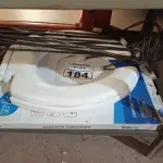 LOTE 184 - 02 ASSENTOS PARA VASO SANITÁRIO E VÁRIAS RESISTÊNCIAS. (NO ESTADO) ATENÇÃO! FAZER A VISITAÇÃO ANTES DE ARREMATAR, NÃO SABEMOS SE FUNCIONA. LEILÃO NÃO TEM GARANTIA E NEM DEVOLUÇÃO, SUJEITO A POSSÍVEIS AVARIAS VISÍVEIS/OCULTAS E/OU AUSÊNCIA DE COMPONENTES.