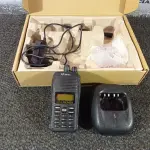 LOTE 023 - 01 RÁDIO COMUNICADOR. (NO ESTADO) ATENÇÃO! FAZER A VISITAÇÃO ANTES DE ARREMATAR, NÃO SABEMOS SE FUNCIONA. LEILÃO NÃO TEM GARANTIA E NEM DEVOLUÇÃO, SUJEITO A POSSÍVEIS AVARIAS VISÍVEIS/OCULTAS E/OU AUSÊNCIA DE COMPONENTES.