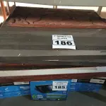 LOTE 186 - 01 LOTE COM QUADROS DECORATIVOS DIVERSOS. (NO ESTADO) ATENÇÃO! FAZER A VISITAÇÃO ANTES DE ARREMATAR, NÃO SABEMOS SE FUNCIONA. LEILÃO NÃO TEM GARANTIA E NEM DEVOLUÇÃO, SUJEITO A POSSÍVEIS AVARIAS VISÍVEIS/OCULTAS E/OU AUSÊNCIA DE COMPONENTES.