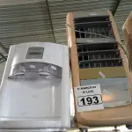 LOTE 193 - 01 BEBEDOURO PARA GARRAFÃO E 01 CLIMATIZADOR DE AR MARCAS E MODELOS DIVERSOS. (NO ESTADO) ATENÇÃO! FAZER A VISITAÇÃO ANTES DE ARREMATAR, NÃO SABEMOS SE FUNCIONA. LEILÃO NÃO TEM GARANTIA E NEM DEVOLUÇÃO, SUJEITO A POSSÍVEIS AVARIAS VISÍVEIS/OCULTAS E/OU AUSÊNCIA DE COMPONENTES.