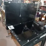 LOTE 241 - 02 TV’S MARCAS E MODELOS DIVERSOS PARA RETIRADA DE PEÇAS. (NO ESTADO) ATENÇÃO! FAZER A VISITAÇÃO ANTES DE ARREMATAR, NÃO SABEMOS SE FUNCIONA. LEILÃO NÃO TEM GARANTIA E NEM DEVOLUÇÃO, SUJEITO A POSSÍVEIS AVARIAS VISÍVEIS/OCULTAS E/OU AUSÊNCIA DE COMPONENTES.