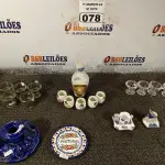 LOTE 078 - 01 LOTE COM OBJETOS DECORATIVOS DIVERSOS. (NO ESTADO) ATENÇÃO! FAZER A VISITAÇÃO ANTES DE ARREMATAR, NÃO SABEMOS SE FUNCIONA. LEILÃO NÃO TEM GARANTIA E NEM DEVOLUÇÃO, SUJEITO A POSSÍVEIS AVARIAS VISÍVEIS/OCULTAS E/OU AUSÊNCIA DE COMPONENTES.