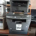 LOTE 254 - 03 IMPRESSORAS MARCAS E MODELOS DIVERSOS PARA RETIRADA DE PEÇAS. (NO ESTADO) ATENÇÃO! FAZER A VISITAÇÃO ANTES DE ARREMATAR, NÃO SABEMOS SE FUNCIONA. LEILÃO NÃO TEM GARANTIA E NEM DEVOLUÇÃO, SUJEITO A POSSÍVEIS AVARIAS VISÍVEIS/OCULTAS E/OU AUSÊNCIA DE COMPONENTES.