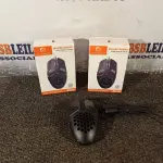 LOTE 037 - 02 MOUSES GAMER SEM FIO COM VENTILADOR. (NO ESTADO) ATENÇÃO! FAZER A VISITAÇÃO ANTES DE ARREMATAR, NÃO SABEMOS SE FUNCIONA. LEILÃO NÃO TEM GARANTIA E NEM DEVOLUÇÃO, SUJEITO A POSSÍVEIS AVARIAS VISÍVEIS/OCULTAS E/OU AUSÊNCIA DE COMPONENTES.