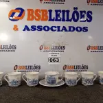 LOTE 063 - 01 CONJUNTO DE XICARAS COM 07 PEÇAS SENDO 01 COM PIRES. (NO ESTADO) ATENÇÃO! FAZER A VISITAÇÃO ANTES DE ARREMATAR, NÃO SABEMOS SE FUNCIONA. LEILÃO NÃO TEM GARANTIA E NEM DEVOLUÇÃO, SUJEITO A POSSÍVEIS AVARIAS VISÍVEIS/OCULTAS E/OU AUSÊNCIA DE COMPONENTES.