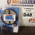 LOTE 048 - 01 JOGO DE FITA LED COM CONTROLE REMOTO. (NO ESTADO) ATENÇÃO! FAZER A VISITAÇÃO ANTES DE ARREMATAR, NÃO SABEMOS SE FUNCIONA. LEILÃO NÃO TEM GARANTIA E NEM DEVOLUÇÃO, SUJEITO A POSSÍVEIS AVARIAS VISÍVEIS/OCULTAS E/OU AUSÊNCIA DE COMPONENTES.