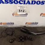 LOTE 512 - 01 MASSAGEADOR. (NO ESTADO) ATENÇÃO! FAZER A VISITAÇÃO ANTES DE ARREMATAR, NÃO SABEMOS SE FUNCIONA. LEILÃO NÃO TEM GARANTIA E NEM DEVOLUÇÃO, SUJEITO A POSSÍVEIS AVARIAS VISÍVEIS/OCULTAS E/OU AUSÊNCIA DE COMPONENTES.