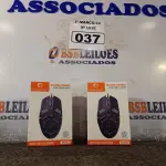 LOTE 037 - 02 MOUSES GAMER SEM FIO COM VENTILADOR. (NO ESTADO) ATENÇÃO! FAZER A VISITAÇÃO ANTES DE ARREMATAR, NÃO SABEMOS SE FUNCIONA. LEILÃO NÃO TEM GARANTIA E NEM DEVOLUÇÃO, SUJEITO A POSSÍVEIS AVARIAS VISÍVEIS/OCULTAS E/OU AUSÊNCIA DE COMPONENTES.