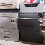 LOTE 264 - 04 IMPRESSORAS MARCAS E MODELOS DIVERSOS PARA RETIRADA DE PEÇAS. (NO ESTADO) ATENÇÃO! FAZER A VISITAÇÃO ANTES DE ARREMATAR, NÃO SABEMOS SE FUNCIONA. LEILÃO NÃO TEM GARANTIA E NEM DEVOLUÇÃO, SUJEITO A POSSÍVEIS AVARIAS VISÍVEIS/OCULTAS E/OU AUSÊNCIA DE COMPONENTES.