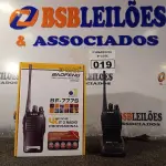 LOTE 019 - 01 RÁDIO COMUNICADOR BAOFENG VHF/UHF. (NO ESTADO) ATENÇÃO! FAZER A VISITAÇÃO ANTES DE ARREMATAR, NÃO SABEMOS SE FUNCIONA. LEILÃO NÃO TEM GARANTIA E NEM DEVOLUÇÃO, SUJEITO A POSSÍVEIS AVARIAS VISÍVEIS/OCULTAS E/OU AUSÊNCIA DE COMPONENTES.