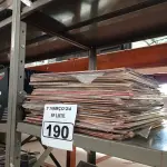 LOTE 190 - 01 LOTE COM VÁRIOS DISCOS DE VINIL. (NO ESTADO) ATENÇÃO! FAZER A VISITAÇÃO ANTES DE ARREMATAR, NÃO SABEMOS SE FUNCIONA. LEILÃO NÃO TEM GARANTIA E NEM DEVOLUÇÃO, SUJEITO A POSSÍVEIS AVARIAS VISÍVEIS/OCULTAS E/OU AUSÊNCIA DE COMPONENTES.