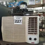 LOTE 227 - 01 AR-CONDICIONADO DE EMBUTIR E 01 VENTILADOR. (NO ESTADO) ATENÇÃO! FAZER A VISITAÇÃO ANTES DE ARREMATAR, NÃO SABEMOS SE FUNCIONA. LEILÃO NÃO TEM GARANTIA E NEM DEVOLUÇÃO, SUJEITO A POSSÍVEIS AVARIAS VISÍVEIS/OCULTAS E/OU AUSÊNCIA DE COMPONENTES.
