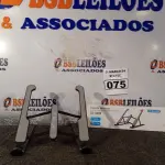 LOTE 075 - 01 SUPORTE DE MESA PARA NOTEBOOK. (NO ESTADO) ATENÇÃO! FAZER A VISITAÇÃO ANTES DE ARREMATAR, NÃO SABEMOS SE FUNCIONA. LEILÃO NÃO TEM GARANTIA E NEM DEVOLUÇÃO, SUJEITO A POSSÍVEIS AVARIAS VISÍVEIS/OCULTAS E/OU AUSÊNCIA DE COMPONENTES.