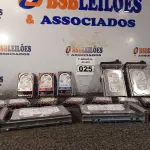 LOTE 025 - 01 LOTE COM VÁRIOS HARD DISC MARCAS E MODELOS DIVERSOS. (NO ESTADO) ATENÇÃO! FAZER A VISITAÇÃO ANTES DE ARREMATAR, NÃO SABEMOS SE FUNCIONA. LEILÃO NÃO TEM GARANTIA E NEM DEVOLUÇÃO, SUJEITO A POSSÍVEIS AVARIAS VISÍVEIS/OCULTAS E/OU AUSÊNCIA DE COMPONENTES.
