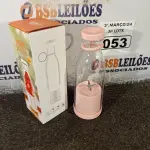 LOTE 053 - 01 LIQUIDIFICADOR PORTÁTIL. (NO ESTADO) ATENÇÃO! FAZER A VISITAÇÃO ANTES DE ARREMATAR, NÃO SABEMOS SE FUNCIONA. LEILÃO NÃO TEM GARANTIA E NEM DEVOLUÇÃO, SUJEITO A POSSÍVEIS AVARIAS VISÍVEIS/OCULTAS E/OU AUSÊNCIA DE COMPONENTES.